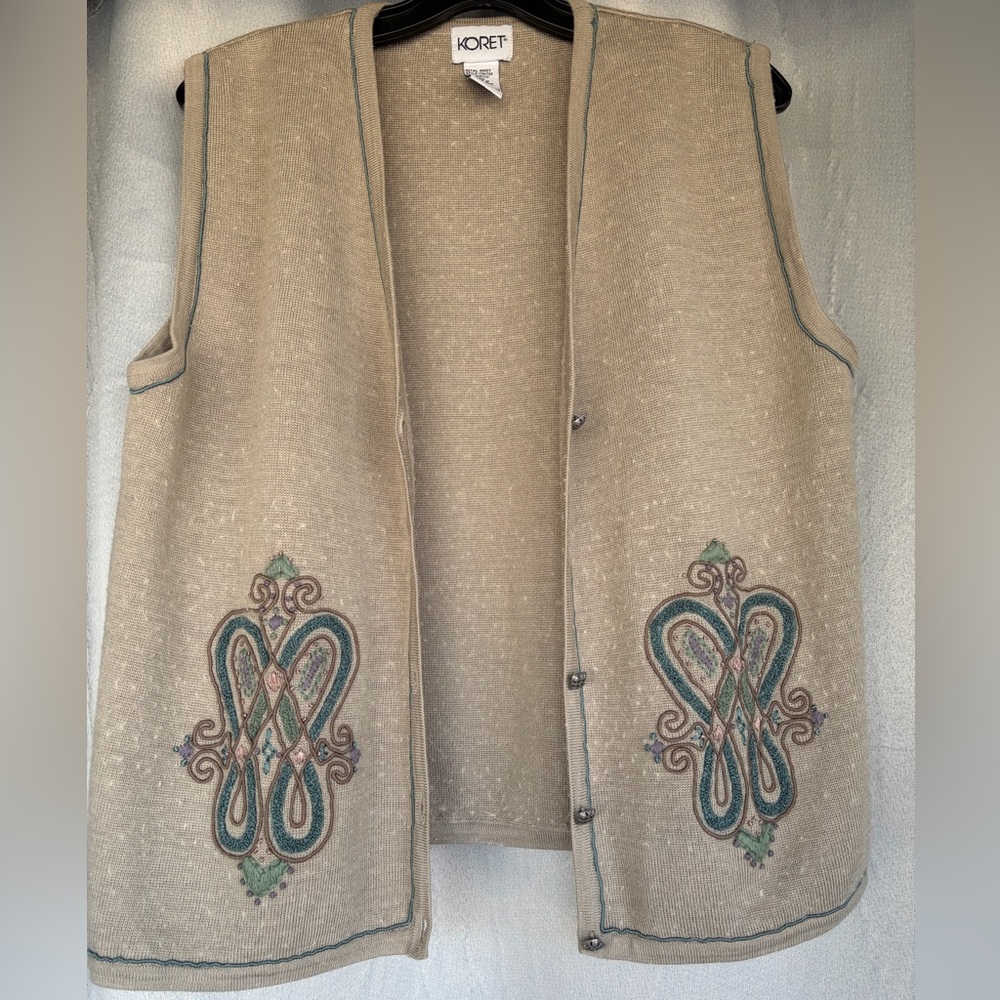 Koret Neutral Beige Wool Blend Knit Vest